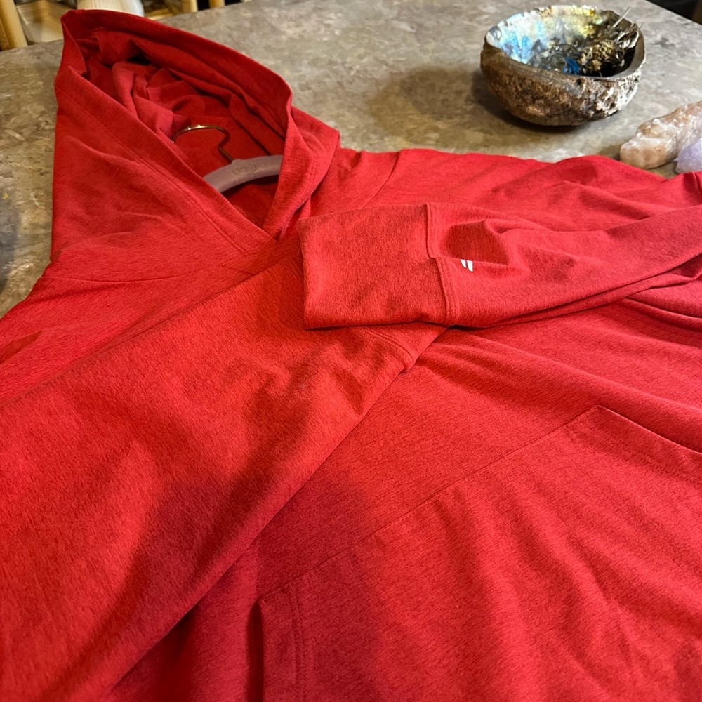 Fabletics Salsa Red 💃 Sweatshirt - Picture 4 of 11